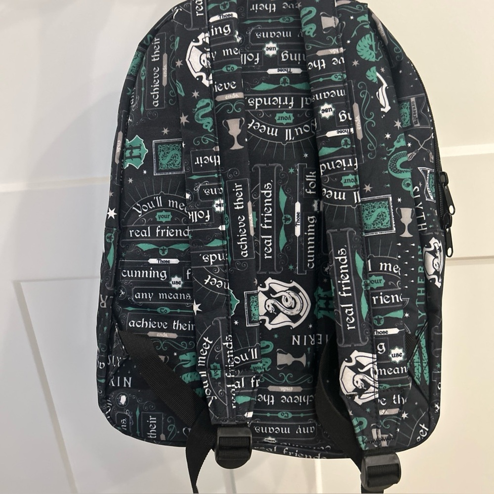 HARRY POTTER HOGWARTS School House of Slytherin  green black  backpack
